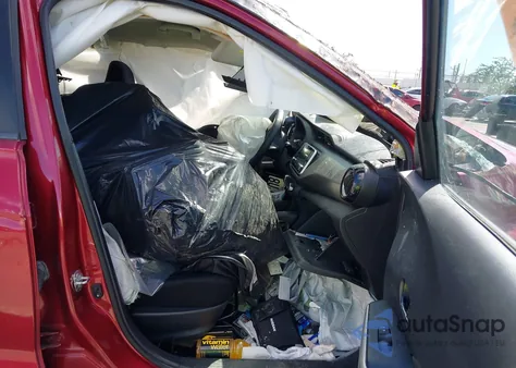 2020 Nissan Kicks Sv Xtronic Cvt from USA, damaged, VIN 3N1CP5CV5LL519620